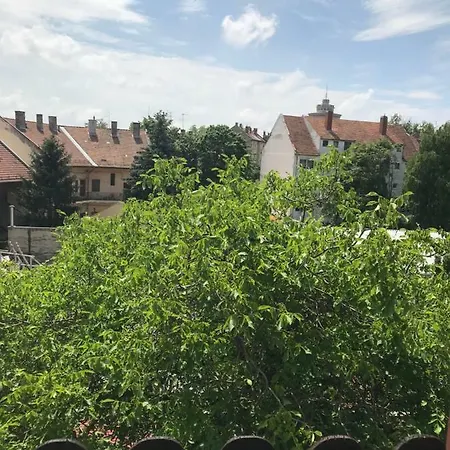 Berlini Krt. Apartman *